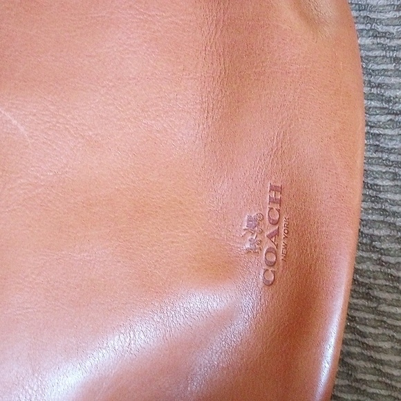 Coach D1481-32282 Bleaker hobo bag - Picture 2 of 9